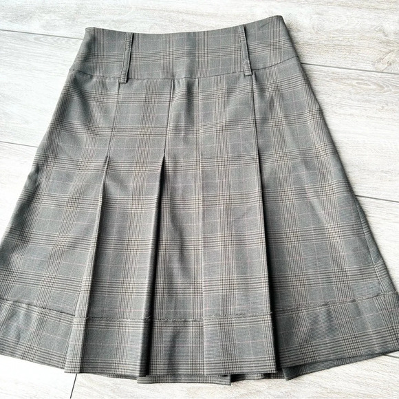 Sandra Angelozzi Pleated Academia Plaid  Skirt - Picture 9 of 9